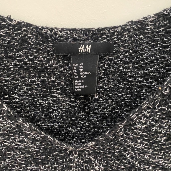 H&M Marled Drop Shoulder Tunic Sweater - Picture 2 of 4